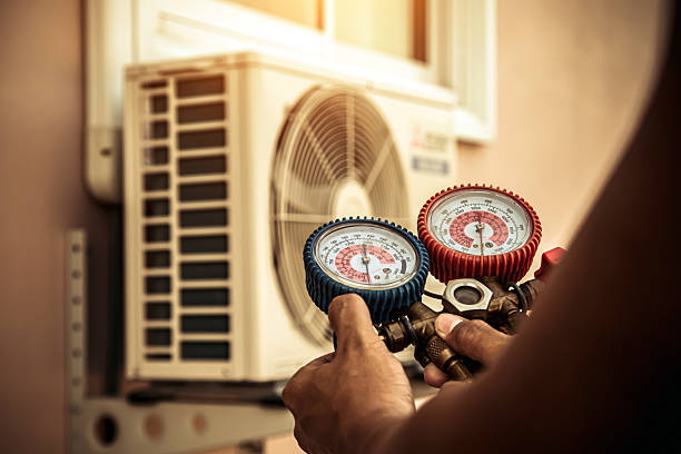 Professional Hvac technician working in Chauncey, OH